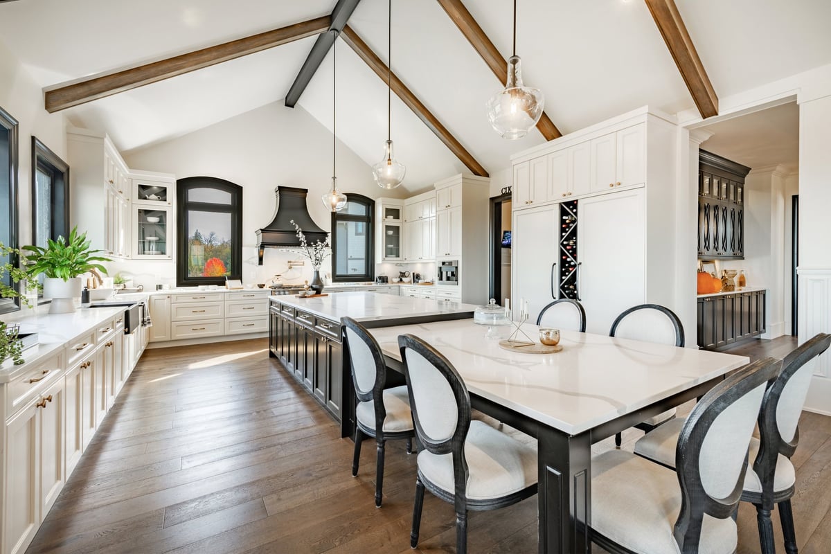 Large modern farmhouse kitchen with island